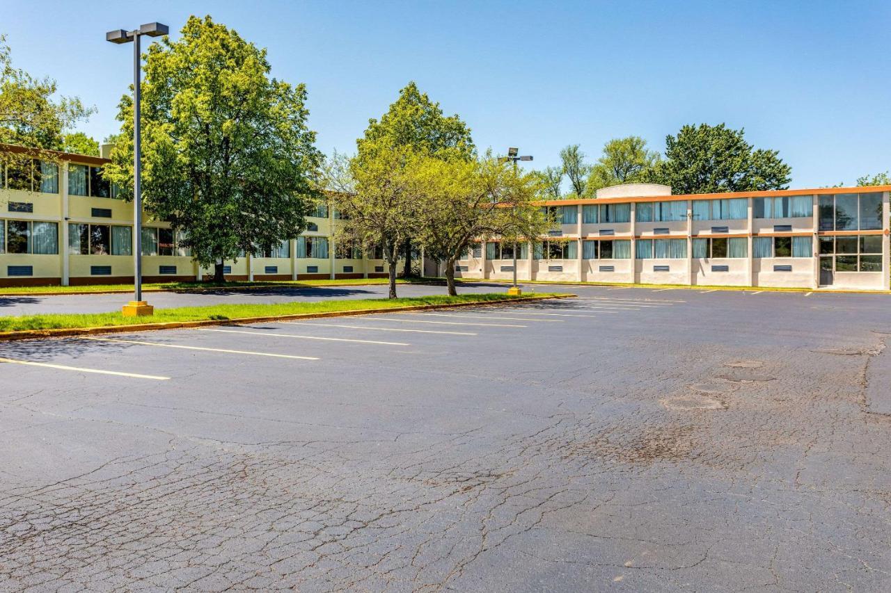 อีโคโน ลอดจ์ Villa Fredonia ภายนอก รูปภาพ